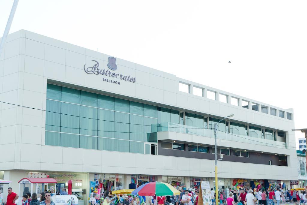 Complex Aristrocratos Hotel Мамая Екстериор снимка