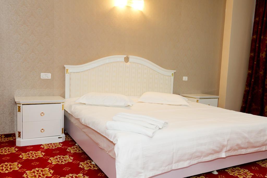 Complex Aristrocratos Hotel Мамая Екстериор снимка